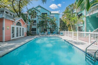 3002 W Cleveland St in Tampa, FL - Building Photo - Building Photo