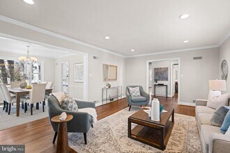 5112 Scarsdale Rd in Bethesda, MD - Building Photo - Building Photo