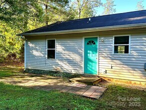 5589 Wrenn Dr in Denver, NC - Building Photo - Building Photo