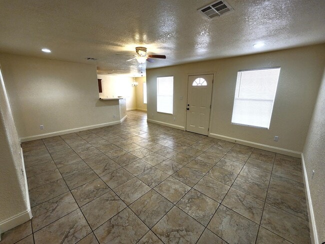 5431 Sombra Azul St in Las Cruces, NM - Building Photo - Building Photo