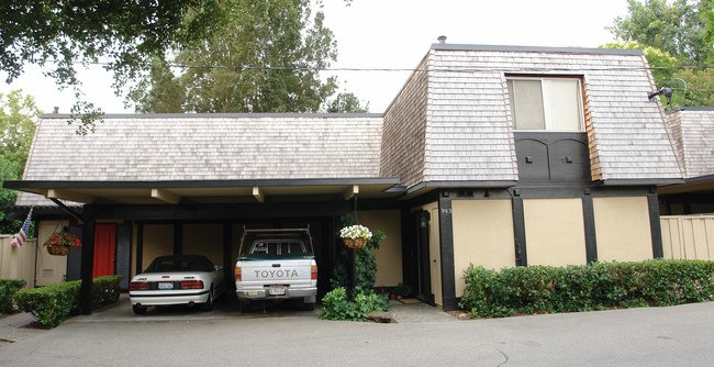 963 Almanor Ct in Lafayette, CA - Building Photo - Building Photo