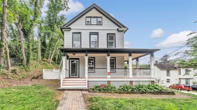 property at 22 Town Path