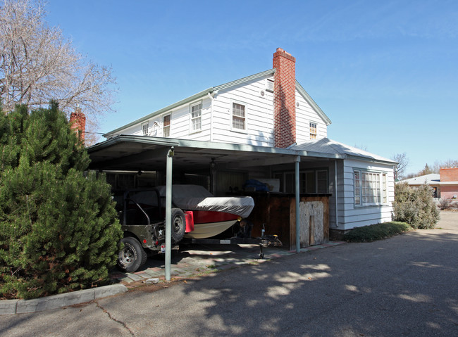 115 12th Ave Rd in Nampa, ID - Foto de edificio - Building Photo