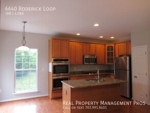 6640 Roderick Loop in Gainesville, VA - Building Photo - Building Photo