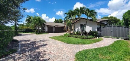 12965 SW 197th St in Miami, FL - Building Photo - Building Photo
