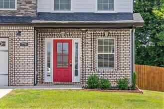 779 Lillian Grace Dr in Clarksville, TN - Building Photo - Building Photo