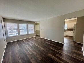 5747 N 93rd St in Milwaukee, WI - Building Photo - Building Photo