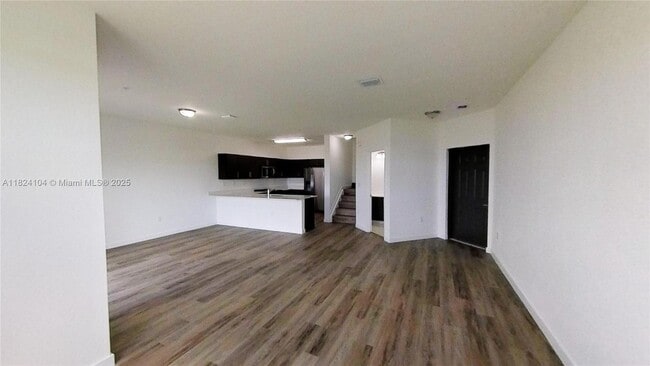 15650 SW 136th St in Miami, FL - Building Photo - Building Photo