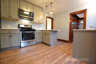 242 Lake St, Unit 1 in Boston, MA - Building Photo