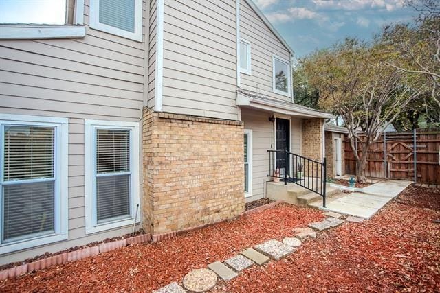 2724 Meadowstone Ct in Carrollton, TX - Building Photo - Building Photo