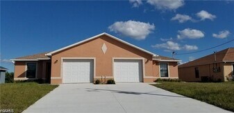 1309-1311 NE 8th Pl in Cape Coral, FL - Building Photo