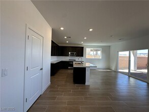 9858 Lost Horse Ave in Las Vegas, NV - Building Photo - Building Photo