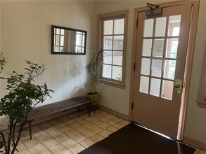 5917 Walnut St in Pittsburgh, PA - Building Photo - Building Photo