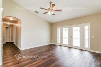 4527 Beaumaris Dr in Land O Lakes, FL - Building Photo - Building Photo