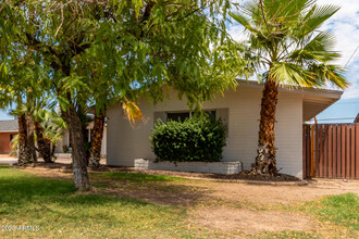 132 E Pebble Beach Dr in Tempe, AZ - Building Photo - Building Photo