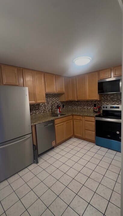 15 Old Colony Ln in Arlington, MA - Building Photo