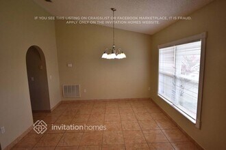 1332 Banbridge Drive in Kissimmee, FL - Foto de edificio - Building Photo