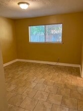 11906 Fairbury Dr in Houston, TX - Building Photo - Building Photo