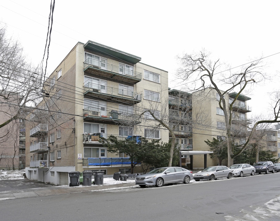 4870-4872 Bourret in Montréal, QC - Building Photo