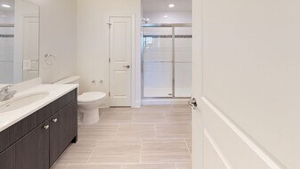 Montage at Hamilton Apartments 55+ Community in Hamilton, NJ - Building Photo