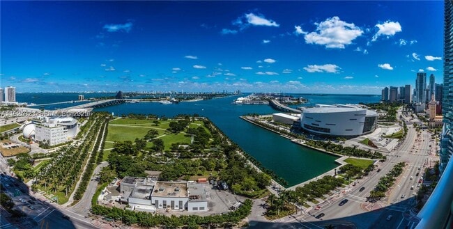 property at 900 Biscayne Blvd