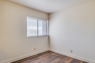 16th Street in Yuma, AZ - Building Photo - Interior Photo