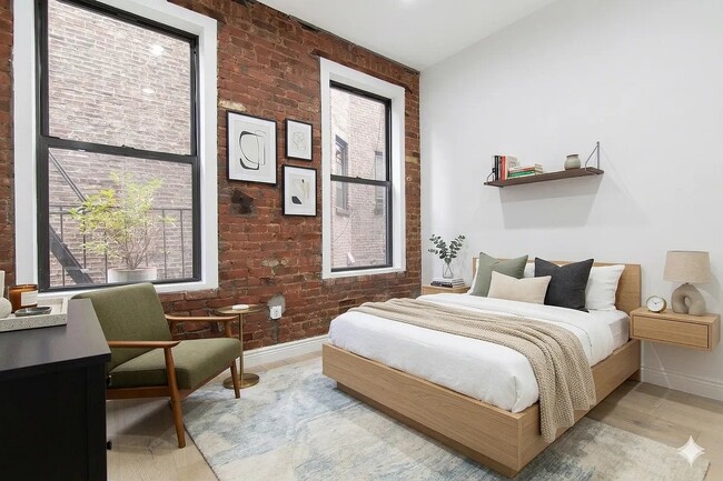 250 Broome St in New York, NY - Building Photo - Building Photo