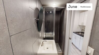 534 E 14th St in New York, NY - Building Photo - Building Photo