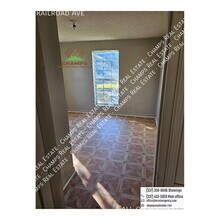 1232 S Railroad Ave in Opelousas, LA - Foto de edificio - Building Photo