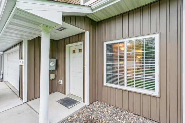 21113 Clydesdale Curve N in Forest Lake, MN - Building Photo - Building Photo