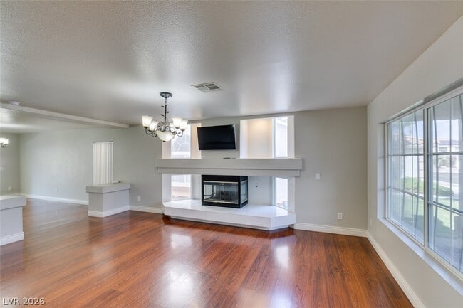 1683 Tassel Fern Ave