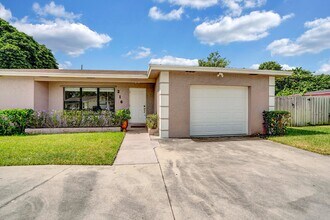 216 NW 4th Ave in Boynton Beach, FL - Building Photo - Building Photo