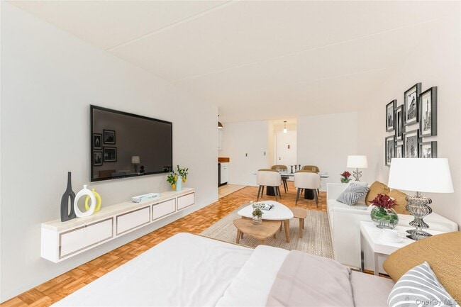 1155 Warburton Ave in Yonkers, NY - Building Photo - Building Photo