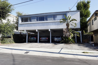 13527 Rye St in Sherman Oaks, CA - Building Photo - Building Photo