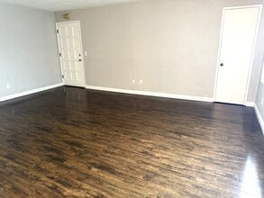 3901 Green Ave, Unit C in Los Alamitos, CA - Building Photo - Building Photo