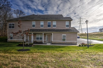 3599 Birkland Cir in Lewis Center, OH - Building Photo - Building Photo