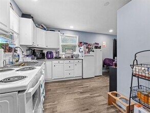 7181 49th Ave N in St. Petersburg, FL - Building Photo - Building Photo