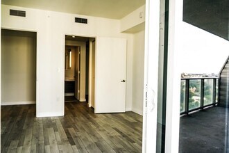 1010 SW 2nd Ave, Unit 1007 in Miami, FL - Foto de edificio - Building Photo