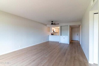 4150 E Cactus Rd in Phoenix, AZ - Building Photo - Building Photo