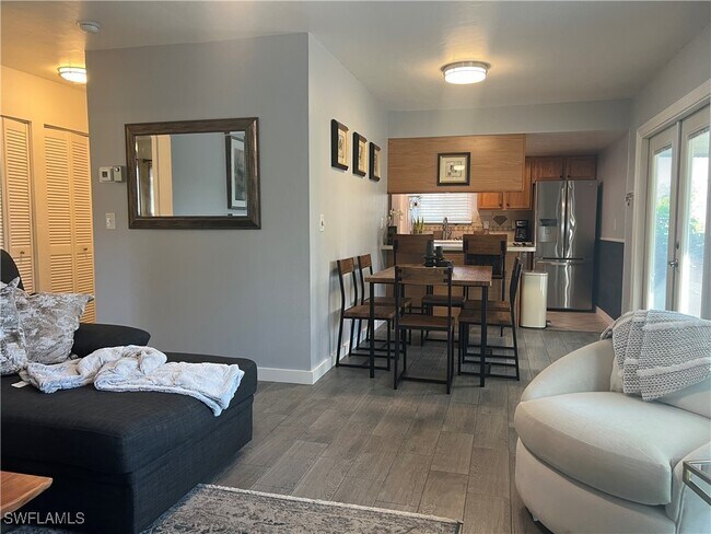 property at 3372 Alouette Cir