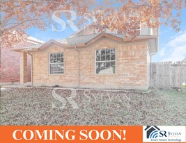 1016 Alameda Dr in Carrollton, TX - Building Photo