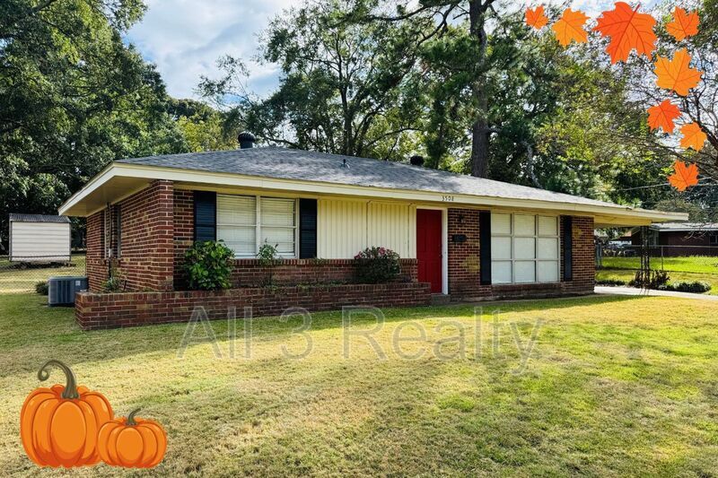3508 Cottonwood Dr in Montgomery, AL - Foto de edificio