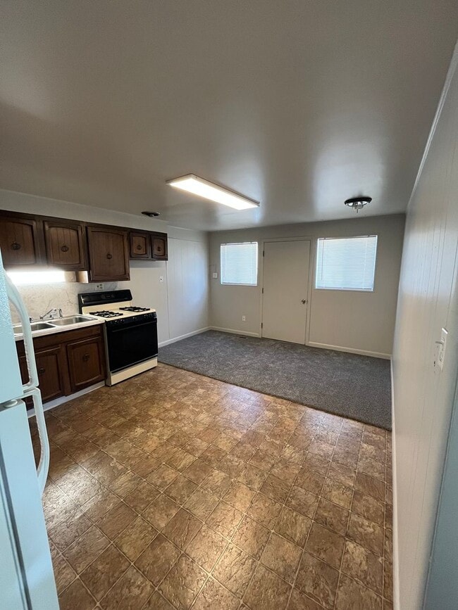151 N 200 W St in Cedar City, UT - Building Photo - Building Photo