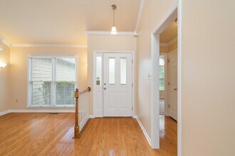 8112 Meadowood Ln in Knoxville, TN - Building Photo - Building Photo