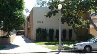 854 Magnolia Ave Apartments