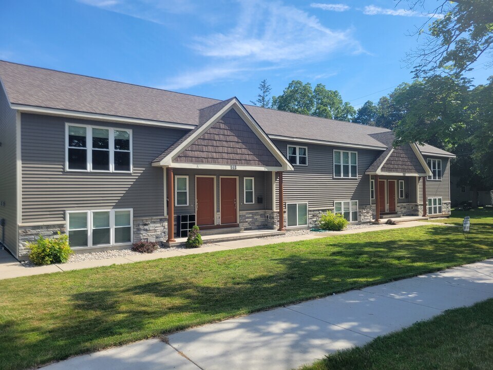 113 Chestnut St in Big Rapids, MI - Building Photo