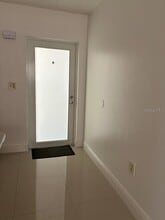 5965 W 26th Ave in Hialeah, FL - Foto de edificio - Building Photo