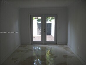 310 SW 34th Ave in Miami, FL - Building Photo - Building Photo