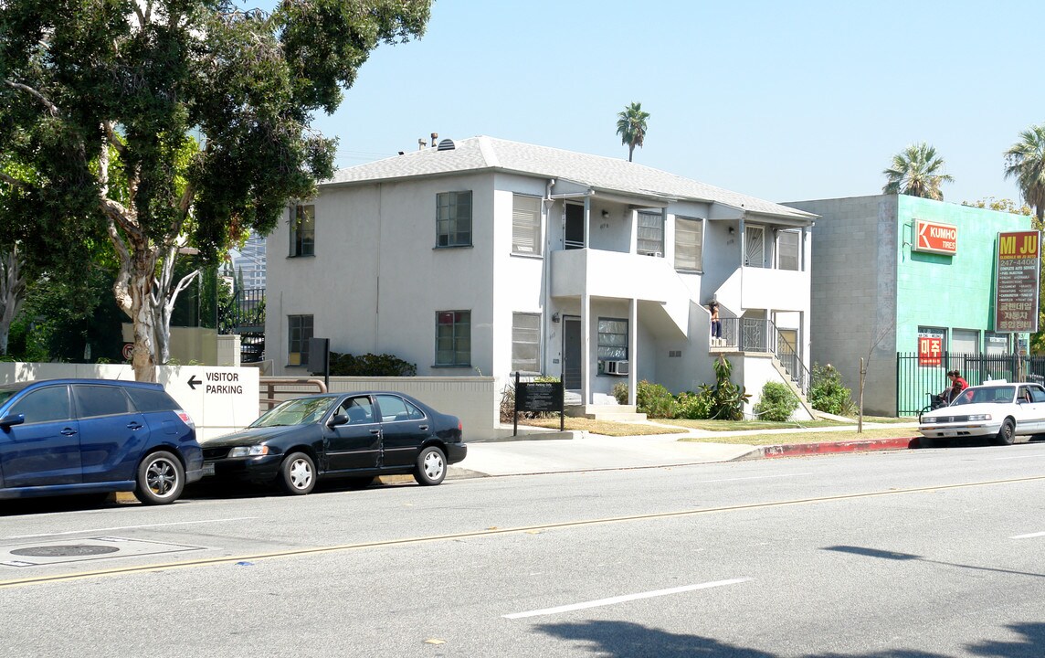 419 W Broadway in Glendale, CA - Building Photo