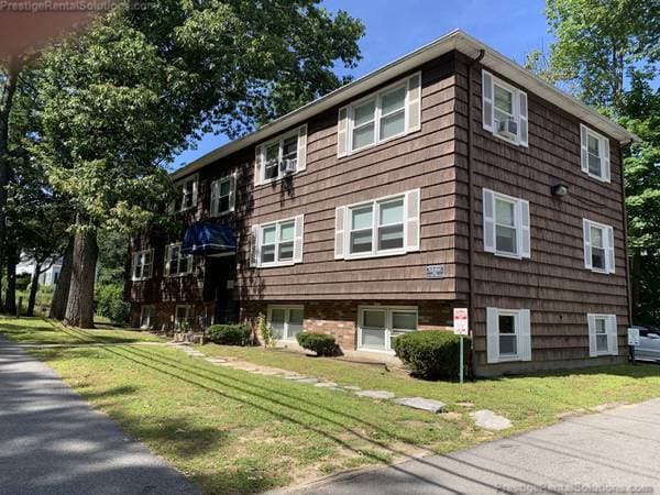 226 Pearl St, Unit 3